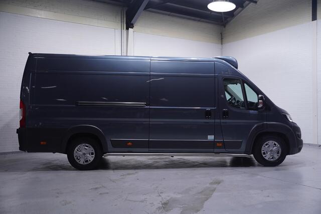 Peugeot BOXER 2.0 BlueHDI 165 pk L4H2 Koel-Vries Auto Dag/Nacht Navi, Camera, Trekhaak, Airco, Sidebars, 3-Zits