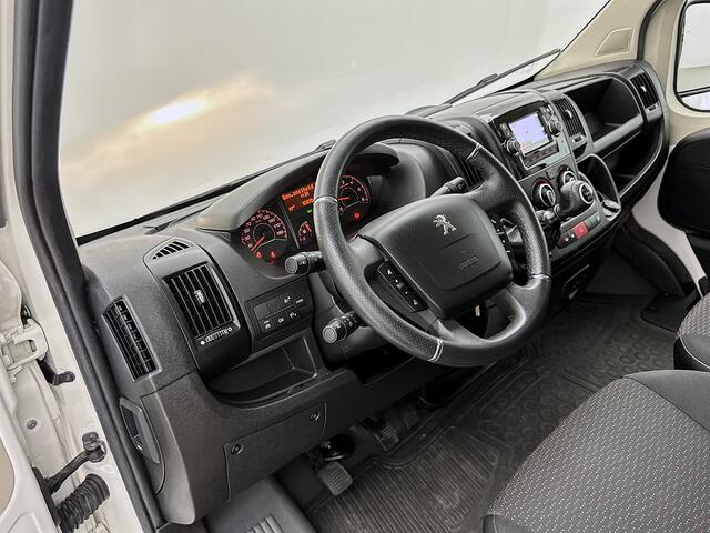 Peugeot BOXER 330 2.2 BlueHDi 120 L1H1 Premium Navigatie Achteruitrijcamera Betimmering Cruise Control