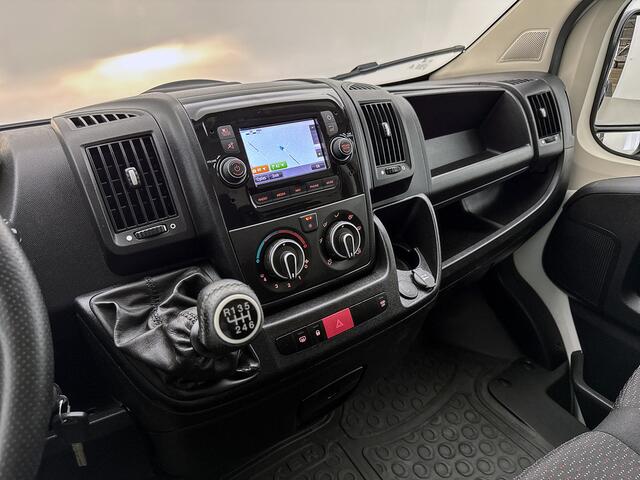 Peugeot BOXER 330 2.2 BlueHDi 120 L1H1 Premium Navigatie Achteruitrijcamera Betimmering Cruise Control