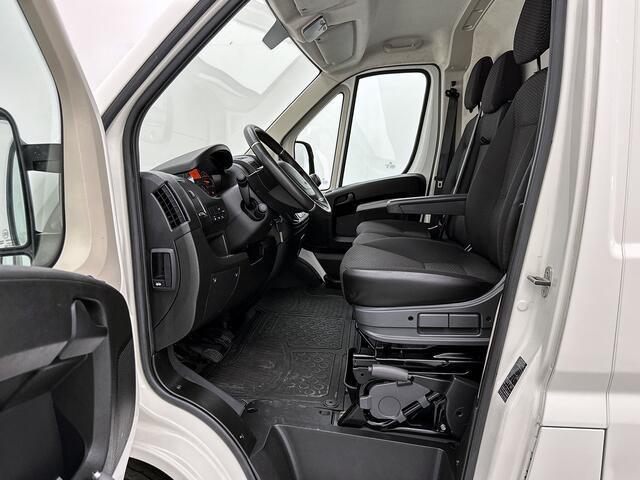 Peugeot BOXER 330 2.2 BlueHDi 120 L1H1 Premium Navigatie Achteruitrijcamera Betimmering Cruise Control