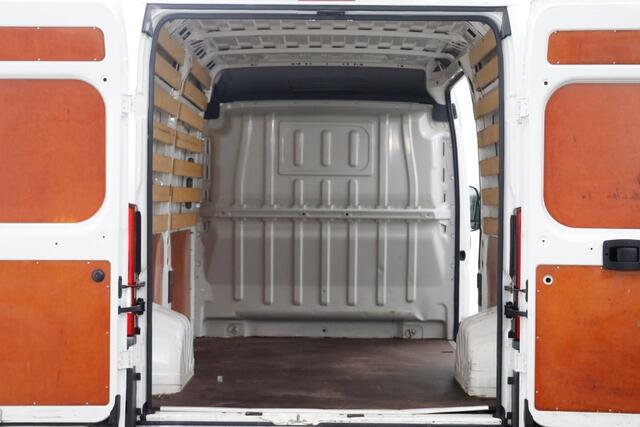 Peugeot BOXER 2.0 BlueHDI Euro6 L2H2 Premium Airco 06-2018