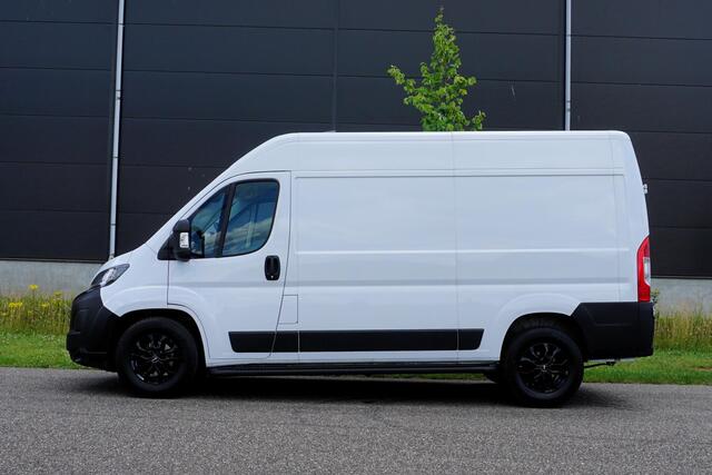 Peugeot BOXER 2.2 BlueHDi 180 S&S L2H2 3.5t Automaat |Topstaat |Cruise |Climate |Camera |Groot scherm |Digitaal dashboard |Trekhaak |180 pk |1e eigenaar |3500 KG