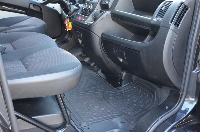 Peugeot BOXER 2.0 BlueHDI 335 Bakwagen/Meubelbak Laadklep 165PK
