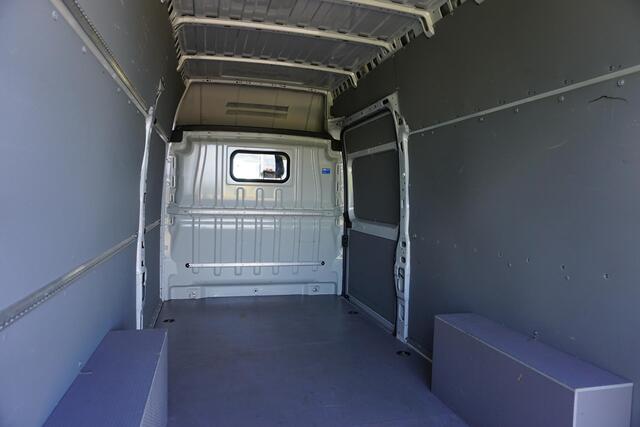 Peugeot BOXER 2.2 BlueHDi 140 L4H3 Zwaar 3.5t |Topstaat |EURO6D |1e eigenaar |Betimmering |Camera |Cruise |Navi |Climate |Lederen stuur |Carplay |Bluetooth |3500 KG |Heavy