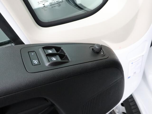 Peugeot BOXER 2.2BlueHDi 140PK L3H2 Premium | Imperiaal | Trekhaak | Airco | Cruise | Betimmering