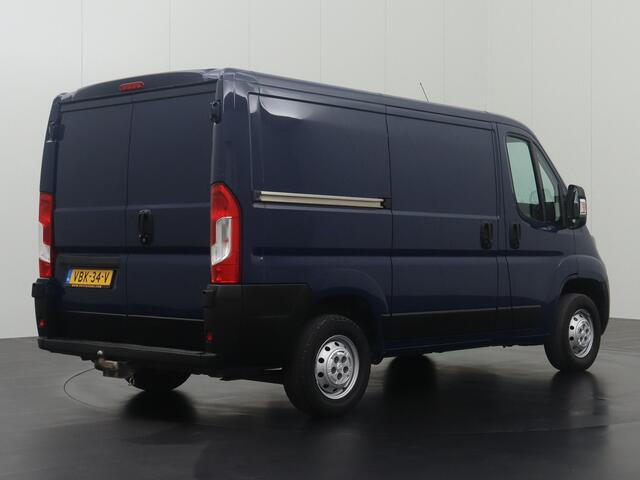 Peugeot BOXER 2.0 BlueHDI 130PK Premium | 2xSchuifdeur | Navigatie | Airco | Cruise | Trekhaak