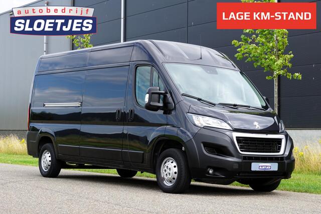 Peugeot BOXER 335 2.2 BlueHDi 165 L3H2 Premium 1e eigenaar |Topstaat |Camera |Cruise |Navi |Trekhaak |Metallic |3500 KG |EURO6 |Bluetooth |BPM vrij |Mooie Camperbasis