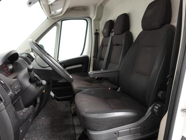 Peugeot BOXER 330 2.2 BlueHDi 120 L2H2 Pro