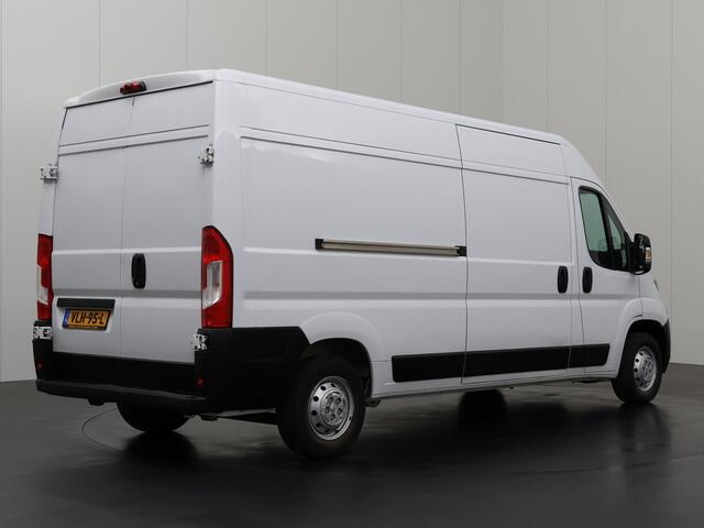 Peugeot BOXER 2.2BlueHDi 120PK L3H2 Premium | Navigatie | Airco | Camera | 3-Persoons | Betimmering