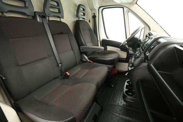 Peugeot BOXER 335 2.0 BlueHDI L3H2 | MARGE! | | Airco | Cruise | 3 Persoons | Trekhaak | Imperiaal | PDC