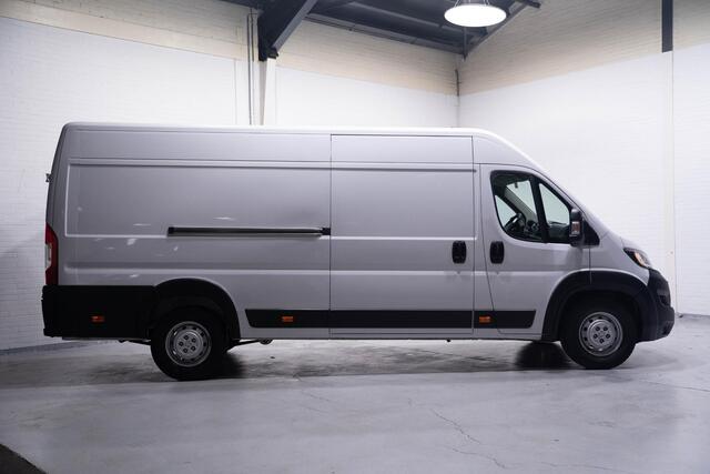 Peugeot BOXER 2.2 BlueHDi 165 pk L4H2 Navi, Camera Laadruimte Pakket, PDC achter, 3-Zits