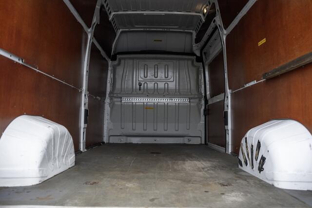 Peugeot BOXER 2.0 BlueHDI L3H3 | 160PK | Camera | Navigatie | Cruise | Airco | 3T Trekgewicht | Euro 6