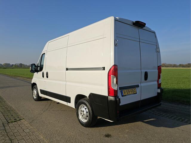 Peugeot BOXER 335 2.2 BlueHDi L2 H2 - Euro 6 - 140 Pk - ParkeerCamera - Airco - Cruise Control