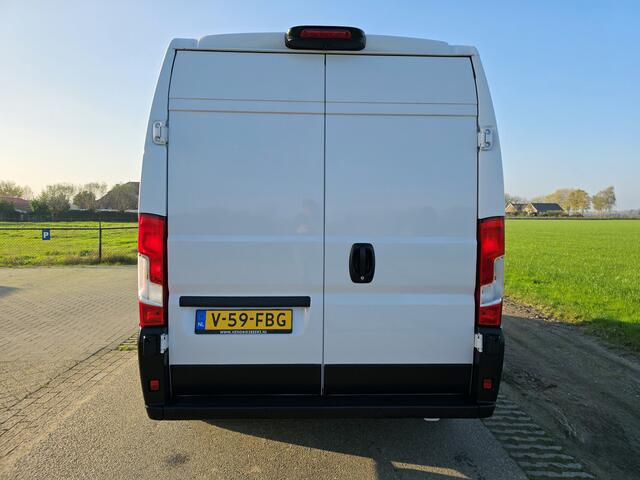 Peugeot BOXER 335 2.2 BlueHDi L2 H2 - Euro 6 - 140 Pk - ParkeerCamera - Airco - Cruise Control
