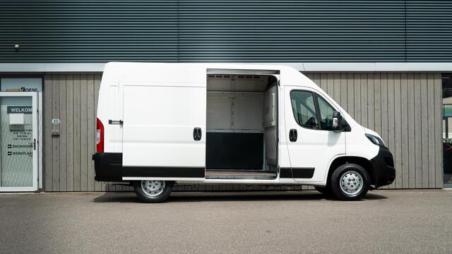 Peugeot BOXER 330 2.2 BlueHDi 140 L2H2 Premium | Navigatie | Houtenvloer In Laadruimte | Airco