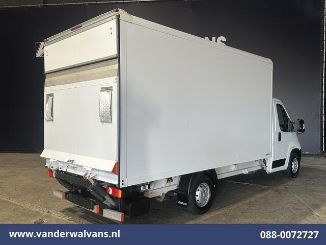 Peugeot BOXER 2.2 BlueHDi 141pk Bakwagen Laadklep Euro6 Airco | Cruisecontrol | 985kg laadvermogen Bijrijdersbank