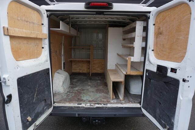 Peugeot BOXER 111pk Euro6 L1H1 Navi Trekhaak Camera Imperiaal Cruise Control Airco