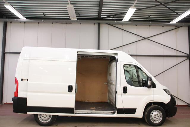 Peugeot BOXER 2.2 120PK L2H2 ACHTERUITRIJCAMERA EURO 6 Peugeot Boxer 2.2 120PK L2H2 ACHTERUITRIJCAMERA EURO 6