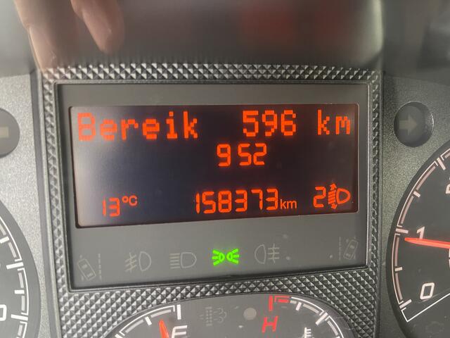 Peugeot BOXER 435 2.0 BlueHDI 164pk Pro bakwagen met Dhollandia laadklep / 440 cm lang / doorladen tot 550 cm mogelijk boven de cabine / euro 6 / airco