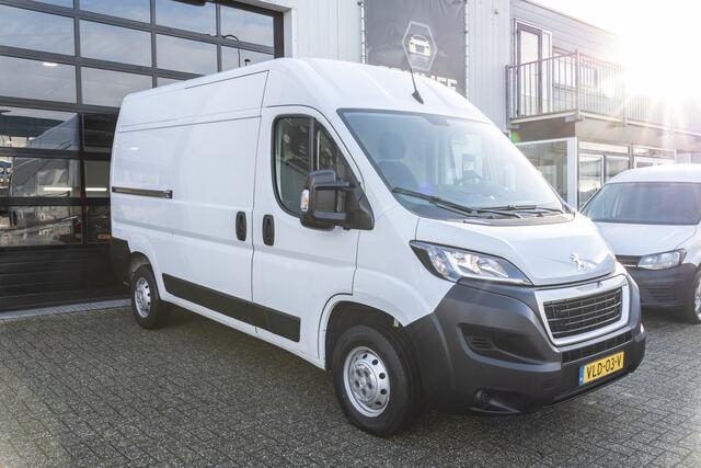 Peugeot BOXER 330 2.2 BlueHDi 120 L2H2 Premium ?NAV?Cr.Control