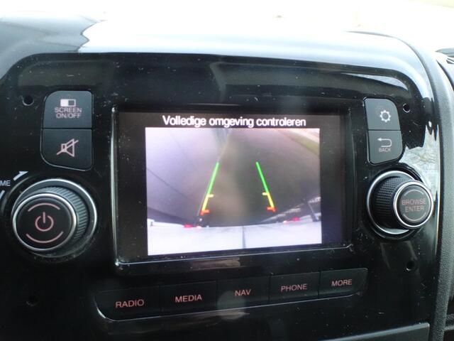 Peugeot BOXER 335 2.2 BlueHDi 140 L2H2 Premium LET OP 1 E VERSNELING STUK WEL GEWOON RIJDBAAR !!!!!!