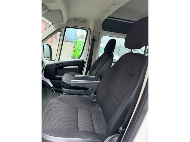 Peugeot BOXER 335 2.2 BlueHDi 140 L3H2 Premium DC 5 zitplaatsen