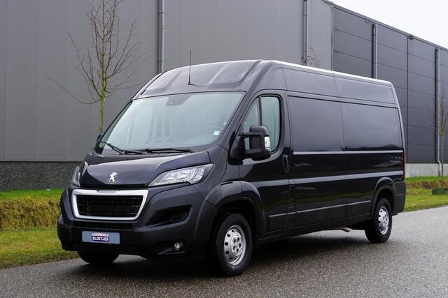 Peugeot BOXER 335 2.2 BlueHDi 165 L3H2 Asphalt |Topstaat |BPM vrij |Camera |Cruise |Navi |Airco |Trekhaak |Metallic |EURO6 |3500 KG |Parkeersensoren |Mooie camperbasis