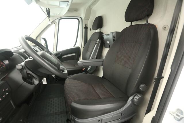 Peugeot BOXER 2.2 BlueHDi 165PK L2H2 | 3000KG Trekgew. | Airco | Cruise | Camera | Navi | Trekh. | 2xSchuifdeur