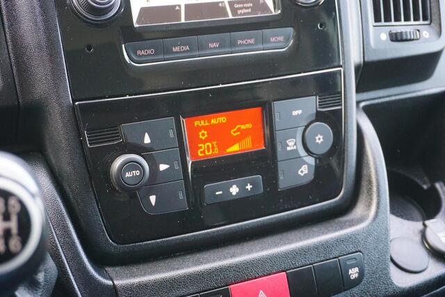 Peugeot BOXER 335 2.2 BlueHDi 165 L3H2 Premium in topstaat |2x schuifdeur |Standkachel |Luchtvering |2x airbag |Camera |Cruise |Navi |1e eigenaar |3500 KG |165 pk