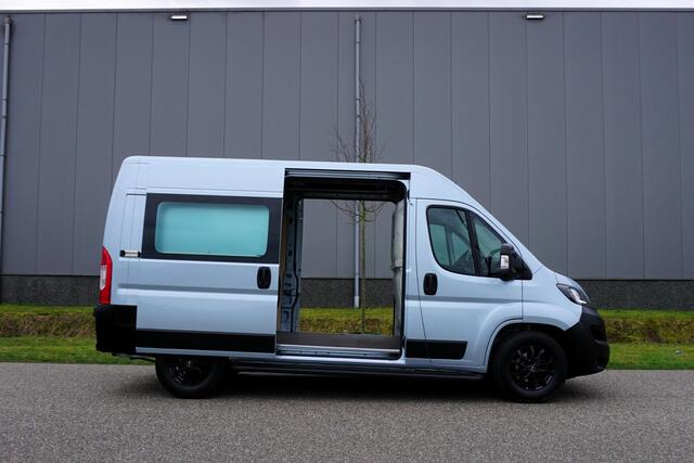 Peugeot BOXER 2.2 BlueHDi 165 L2H2 Zwaar 3.5t |2 stoelen |2 schuifdeuren |2 airbags |Metallic |Topstaat |Camera |Cruise |Navi |Clima |Carplay |Betimmering |165 pk