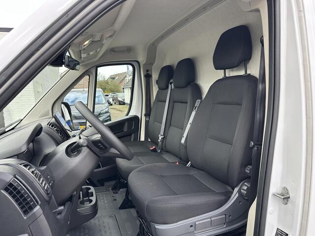 Peugeot BOXER 2.2 BlueHDi 180 PK Automaat L4H2 | Zeer Complete Bus | Zakelijk BPM Vrij | Full LED Verlichting | Navigatie | Climate Control | Volledige Betimmering | Camera | Digitale Binnenspiegel | Multifunctioneel Stuurwiel | 3.000 KG Trekgewicht | Dode Hoek Signale