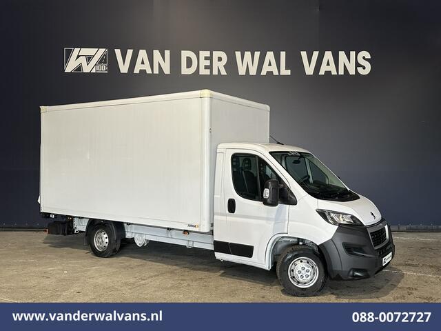 Peugeot BOXER 2.2 BlueHDi 141pk Bakwagen Laadklep Euro6 Airco | Cruisecontrol | 995kg laadvermogen Bijrijdersbank
