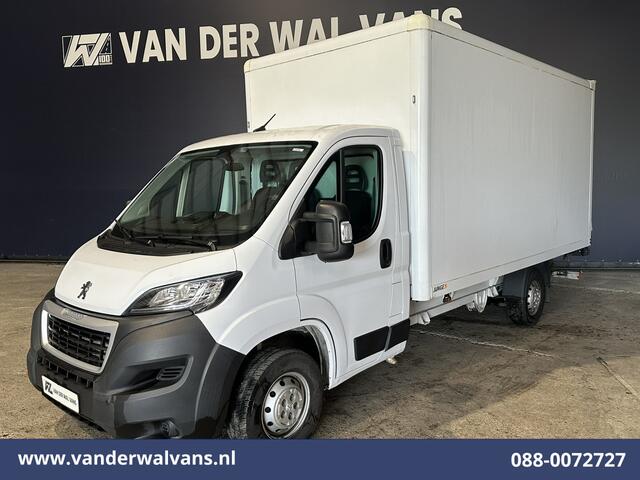 Peugeot BOXER 2.2 BlueHDi 141pk Bakwagen Laadklep Euro6 Airco | Cruisecontrol | 995kg laadvermogen Bijrijdersbank