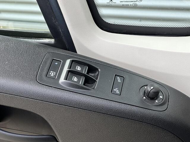 Peugeot BOXER 335 2.2 BlueHDi 140pk L2H2 Trekhaak|navi|airco