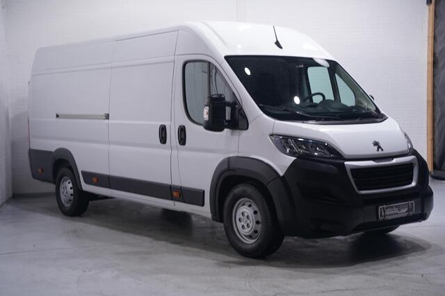 Peugeot BOXER 2.2 BlueHDi 165 pk L4H2 Navi, Camera Laadruimte Pakket, PDC achter, Slechts 68 dkm, 3-Zits