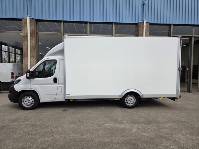 Peugeot BOXER 2.2 BlueHDi 140 PK Lowliner Laadklep / Oprijklep Lage instap Airco Cruisecontrol