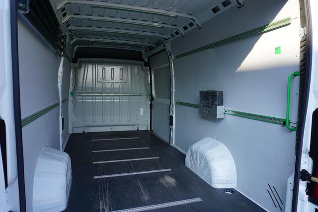 Peugeot BOXER 435 2.2 BlueHDi 165 L4H2 Zwaar Premium in Topstaat |Betimmering |Camera |Airco |Parkeersensoren |Bluetooth media en telefonie |1e eigenaar |EURO6D |165 pk |BPM vrij!