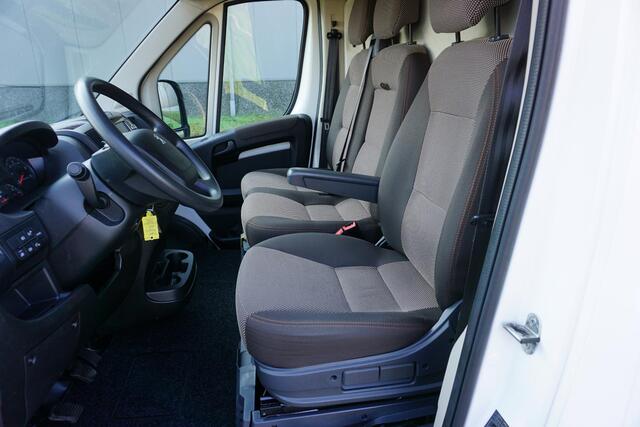 Peugeot BOXER 435 2.2 BlueHDi 165 L4H2 Zwaar Premium in Topstaat |Betimmering |Camera |Airco |Parkeersensoren |Bluetooth media en telefonie |1e eigenaar |EURO6D |165 pk |BPM vrij!