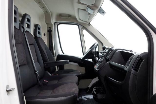 Peugeot BOXER 435 2.0 BlueHDI 165pk L3H3 Premium Airco/Navi/Camera 10-2018