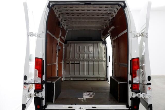 Peugeot BOXER 435 2.0 BlueHDI 165pk L3H3 Premium Airco/Navi/Camera 10-2018