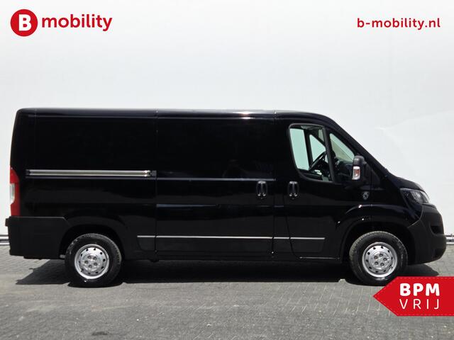 Peugeot BOXER 333 2.2 BlueHDi 165 L2H1 Premium Trekhaak 2500kg | Cruise Control | Achteruitrijcamera | Betimmering
