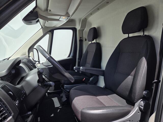 Peugeot BOXER 333 2.2 BlueHDi 165 L2H1 Premium Trekhaak 2500kg | Cruise Control | Achteruitrijcamera | Betimmering