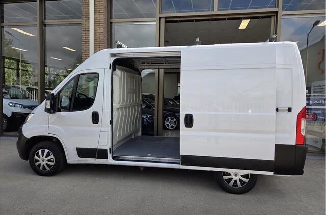 Peugeot BOXER / Opel Movano 103Kw/140Pk L2H2 Links & Rechts Schuifdeur Airco Cruisecontrol 2500Kg Trekhaak