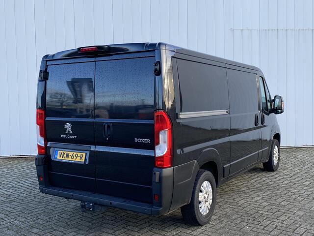 Peugeot BOXER 330 2.2 BlueHDi 120 L2H1 Asphalt | Leder | Navigatie | Achteruitrijcamera | Trekhaak | Lichtmetalen velgen | Airco