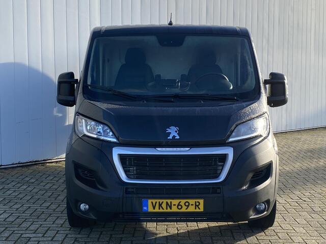 Peugeot BOXER 330 2.2 BlueHDi 120 L2H1 Asphalt | Leder | Navigatie | Achteruitrijcamera | Trekhaak | Lichtmetalen velgen | Airco