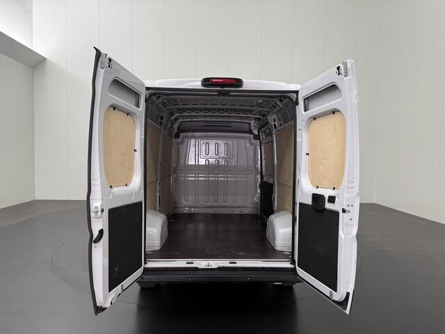 Peugeot BOXER 140PK L3H2 | Multimedia | Camera | Airco | 3-Zits | Betimmering