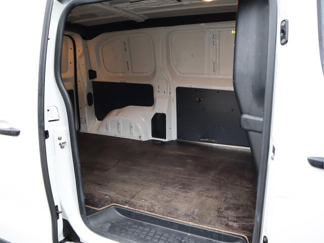 Peugeot EXPERT 1.5 BlueHDI 102 pk Euro 6 L2 Lang - Trekhaak - Cruise Controle - PDC