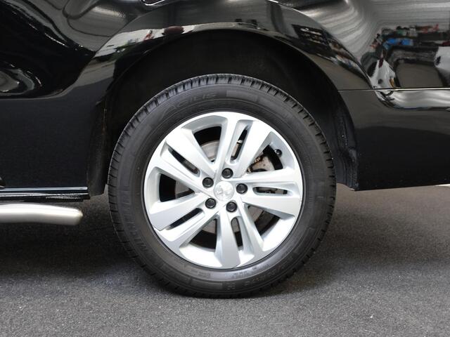 Peugeot EXPERT 2.0 BlueHDI 180pk Automaat Long L3 Premium 3-zits Cruise Control Airco App-Connect LM Velgen Trekgewicht 2500kg