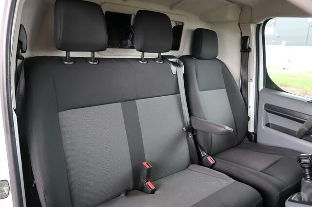 Peugeot EXPERT 226C1.6BlueHDI115Premium, Navi