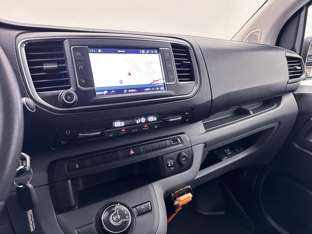 Peugeot EXPERT 2.0 BlueHDI 120 Long Premium Dubbele Cabine Trekhaak Navigatie Achteruitrijcamera